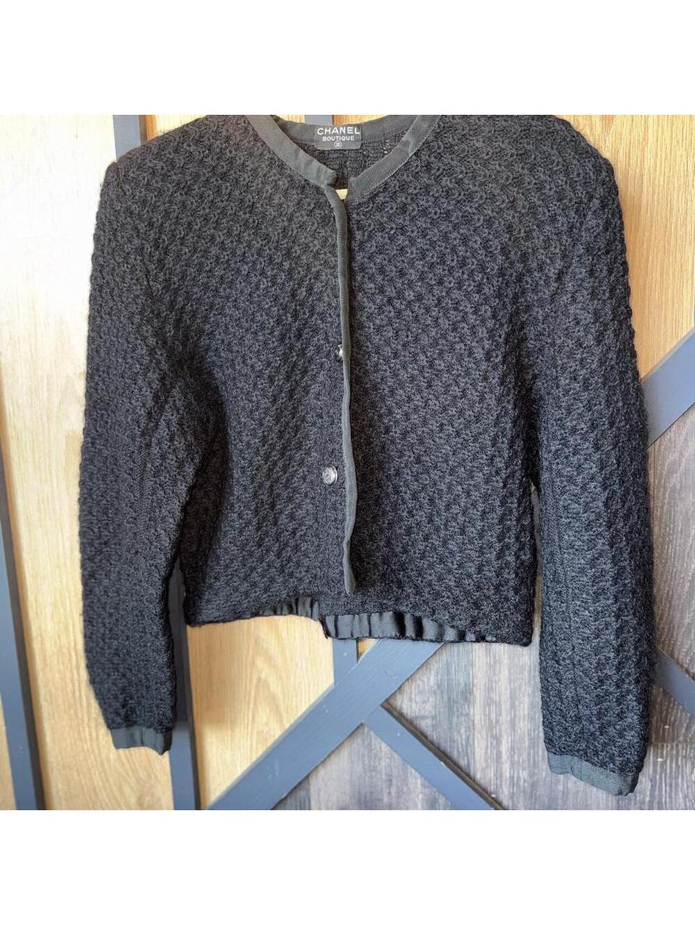 Vintage CHANEL BOUTIQUE Black Bouclé Cropped Jacket